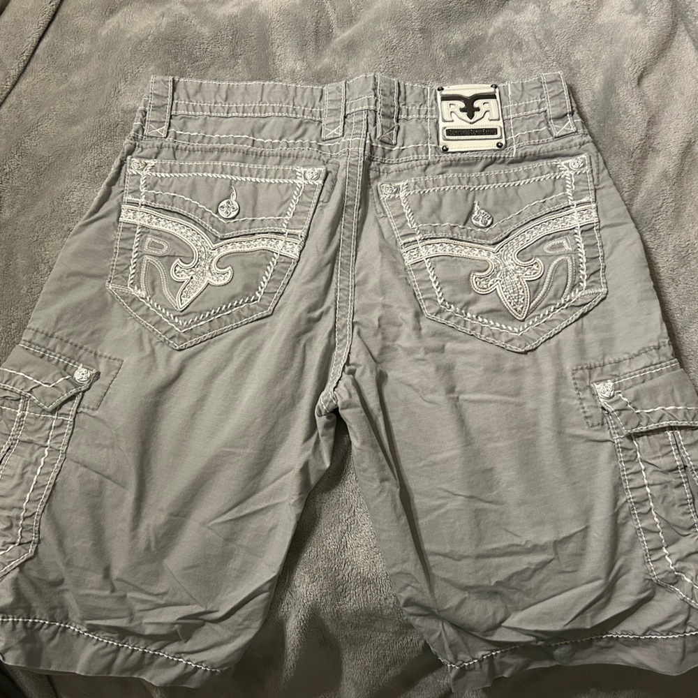 Men’s Rock Revival Shorts Size 32